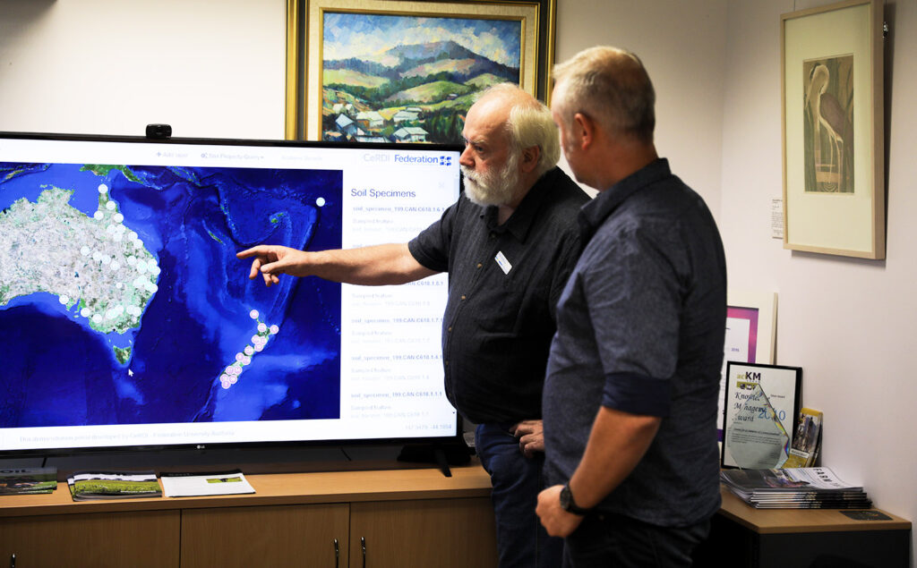 Associate Professor Peter Dahlhaus demonstrates an earlier version of the VAS soil data portal.